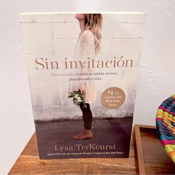 Book (Spanish Edition): Sin Invitación (Uninvited) - By Lysa Terkeurst - Picture 1 of 6